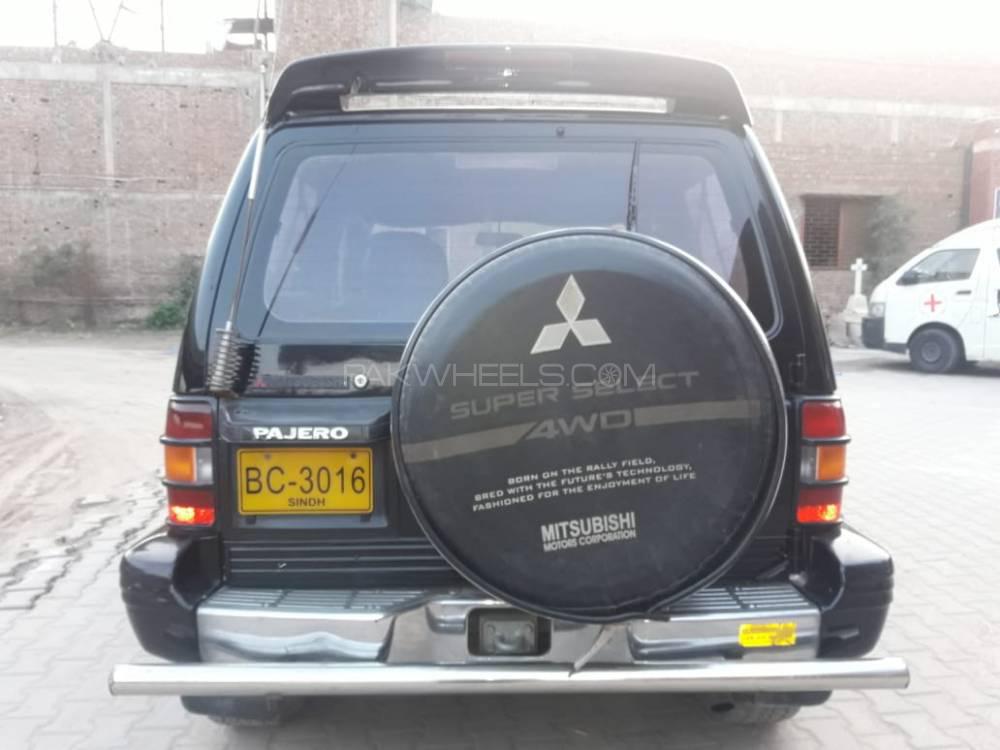Mitsubishi Pajero 1993 for Sale in Multan Mitsubishi Pajero 1993 for Sale in Multan Image-8