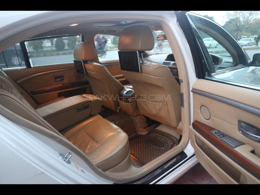 BMW 7 Series 2005 for Sale in Lahore BMW 7 Series 2005 for Sale in Lahore Image-9