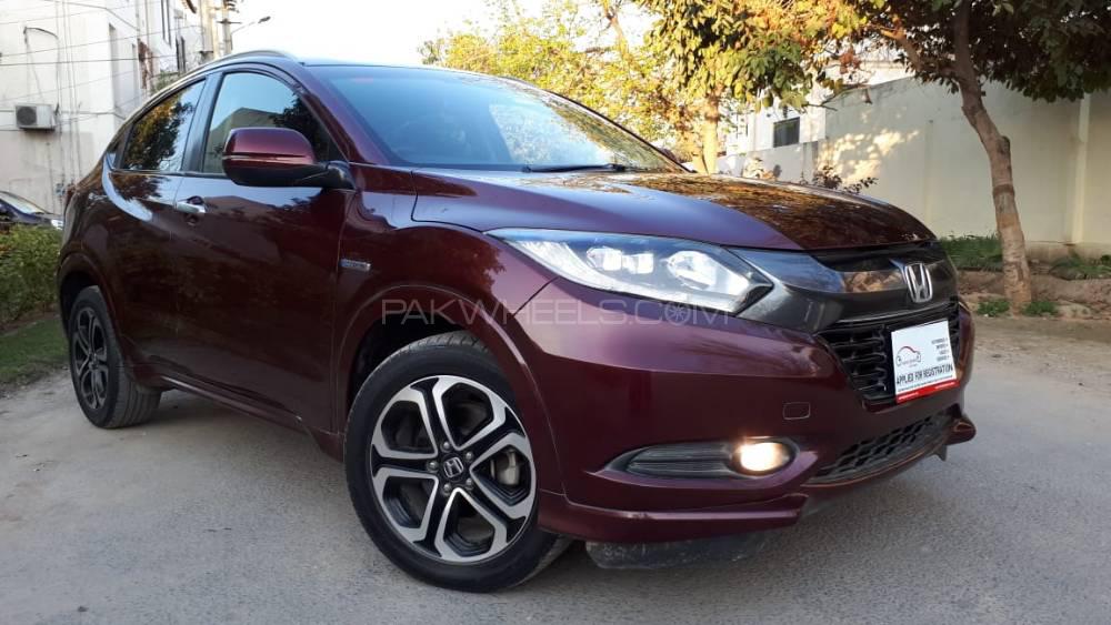 Honda Vezel 2015 for Sale in Lahore Honda Vezel 2015 for Sale in Lahore Image-2