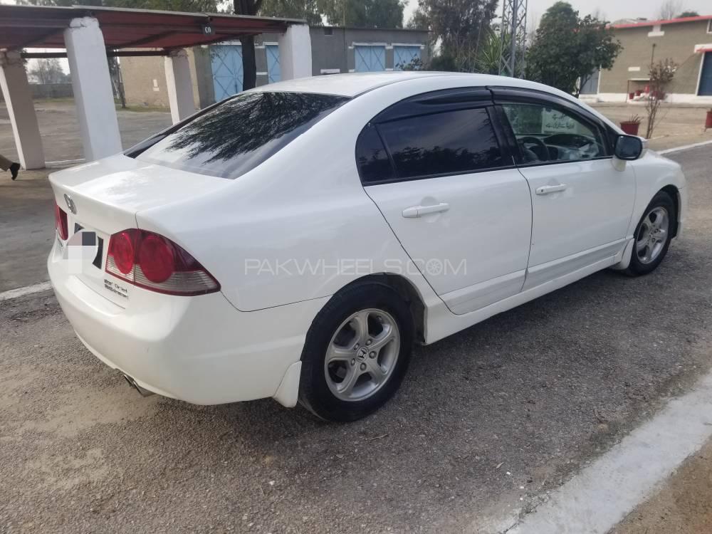 Honda Civic 2010 for Sale in Nowshera Image-1
