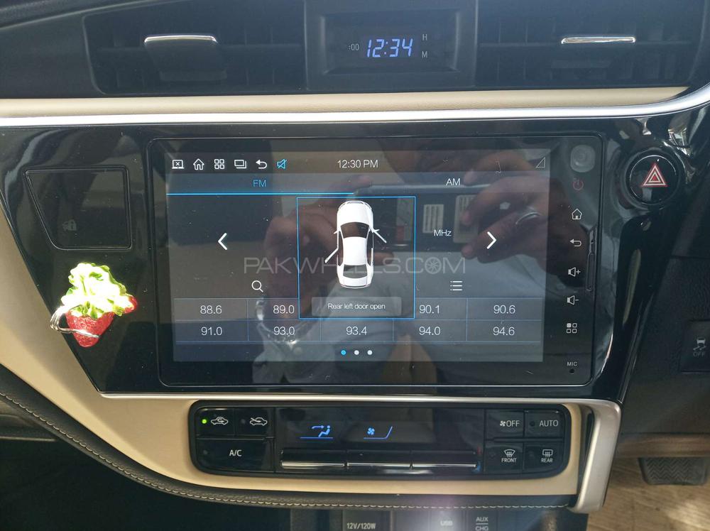 Toyota Corolla 2018 for Sale in Karachi Toyota Corolla 2018 for Sale in Karachi Image-6