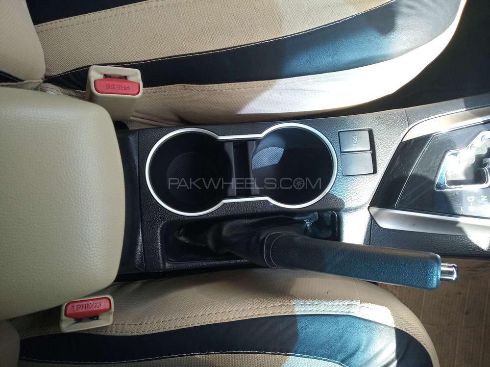 Toyota Corolla 2018 for Sale in Karachi Toyota Corolla 2018 for Sale in Karachi Image-8