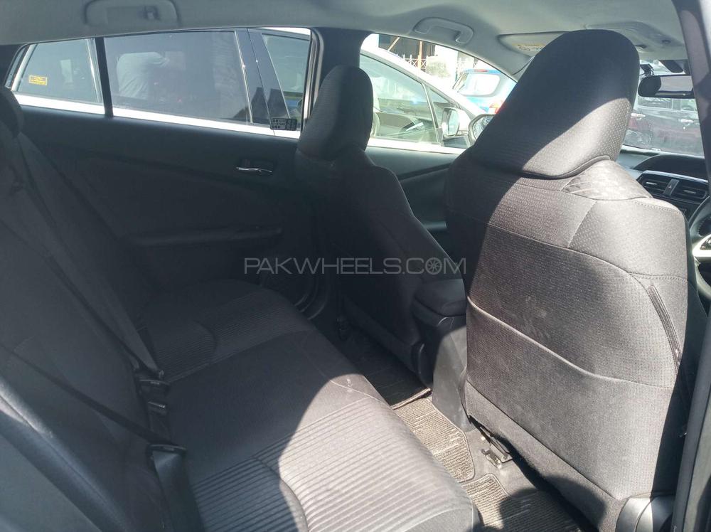 Toyota Prius 2016 for Sale in Gujranwala Toyota Prius 2016 for Sale in Gujranwala Image-7