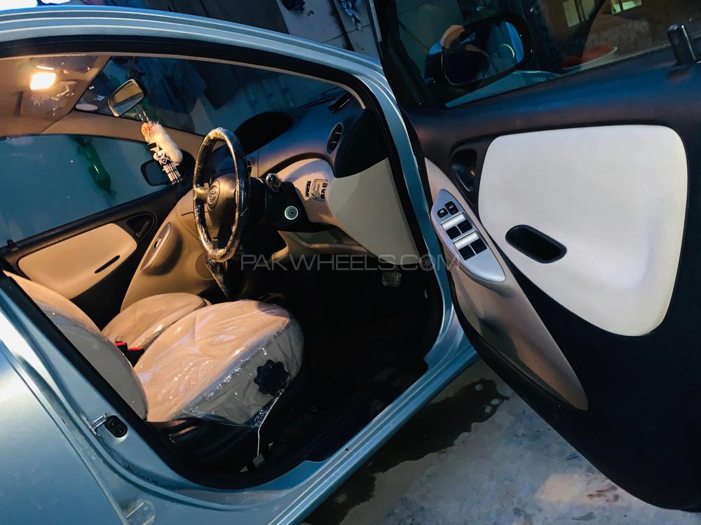 Toyota Vitz 2004 for Sale in Quetta Toyota Vitz 2004 for Sale in Quetta Image-18