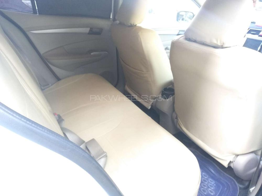 Honda City 2017 for Sale in Hyderabad Honda City 2017 for Sale in Hyderabad Image-8