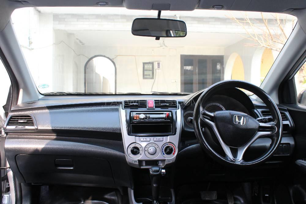 Honda City 2011 for Sale in Nowshera Image-1