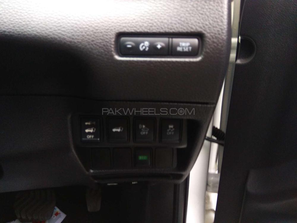 Nissan X Trail 2015 for Sale in Lahore Nissan X Trail 2015 for Sale in Lahore Image-10