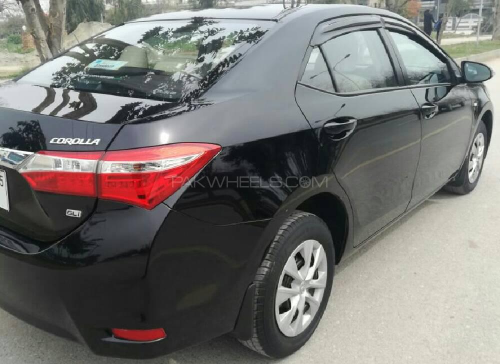 Toyota Corolla 2015 for Sale in Chashma Image-1