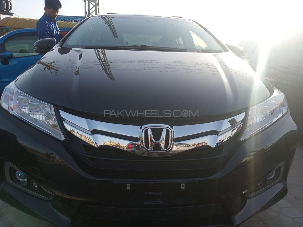 Honda Grace Hybrid 2014 for Sale in Rawalpindi Image-1