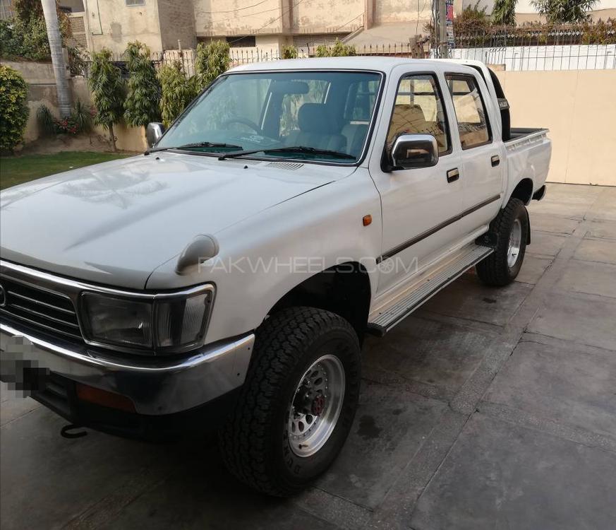 Toyota Hilux 1991 for Sale in Multan Image-1