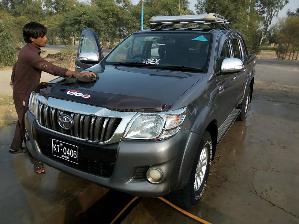 Toyota Hilux 2013 for Sale in Bannu Image-1
