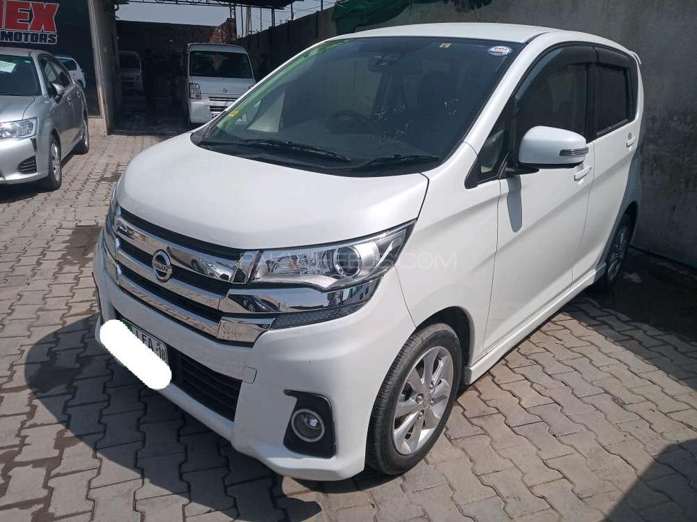 Nissan Dayz Highway Star 2016 for Sale in Gujranwala Nissan Dayz Highway Star 2016 for Sale in Gujranwala Image-3