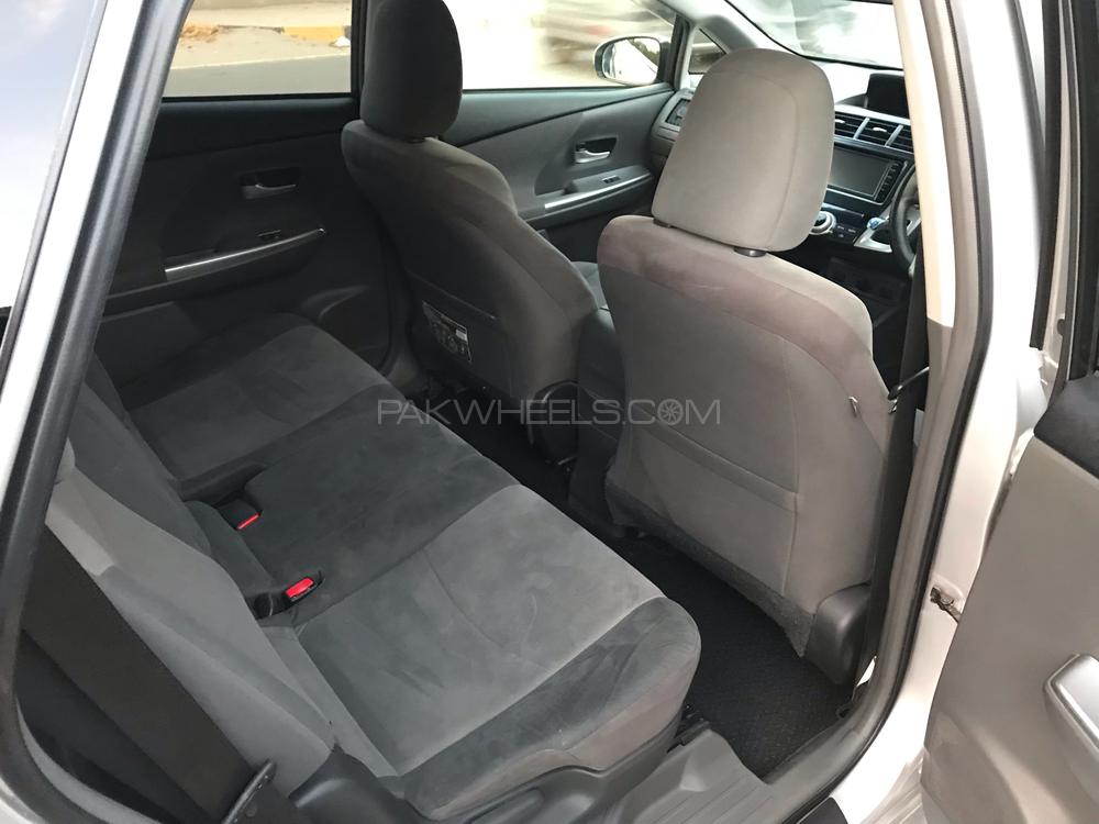 Toyota Prius Alpha 2014 for Sale in Faisalabad Toyota Prius Alpha 2014 for Sale in Faisalabad Image-8