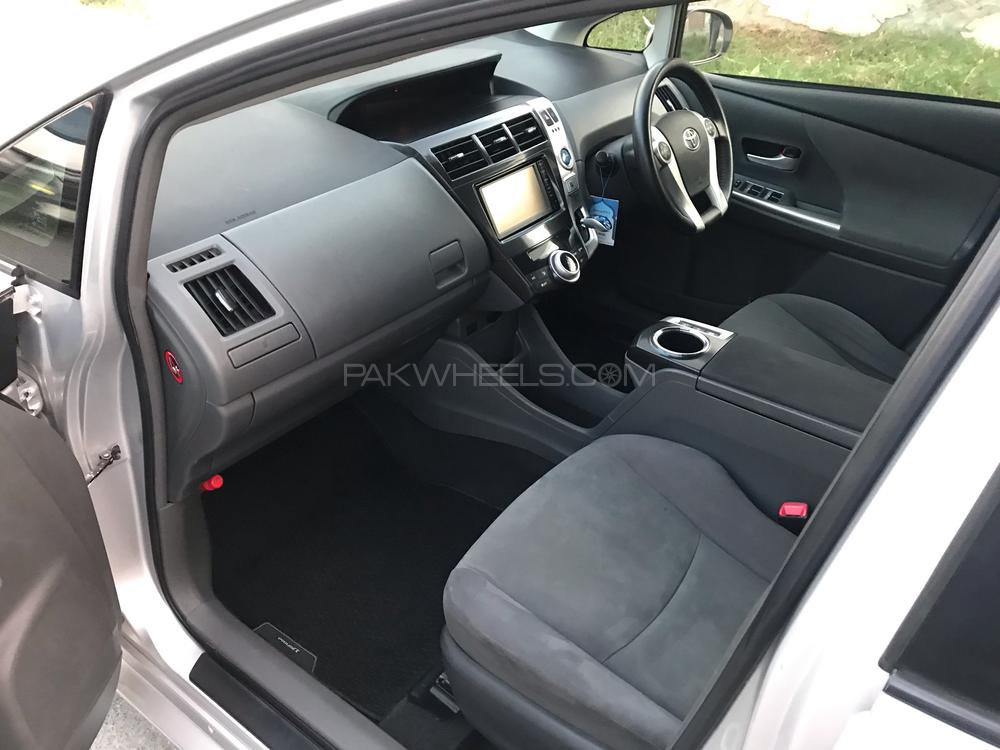 Toyota Prius Alpha 2014 for Sale in Faisalabad Toyota Prius Alpha 2014 for Sale in Faisalabad Image-14