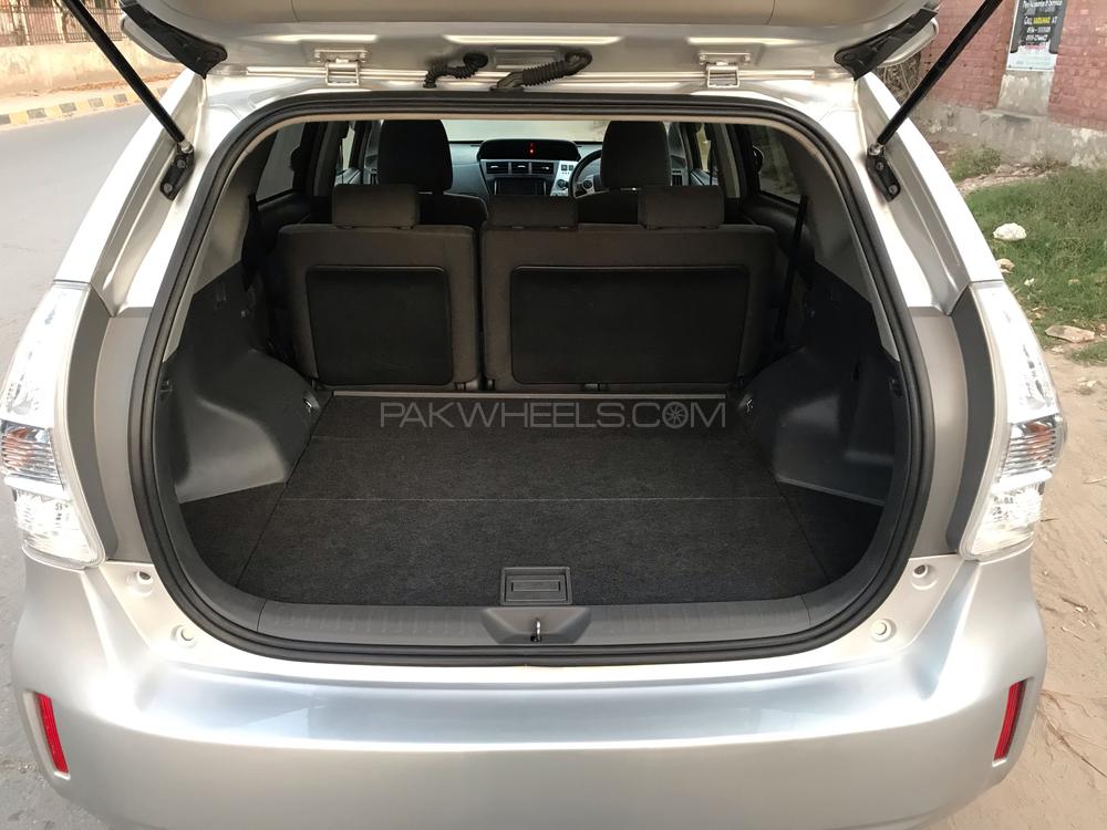 Toyota Prius Alpha 2014 for Sale in Faisalabad Toyota Prius Alpha 2014 for Sale in Faisalabad Image-19