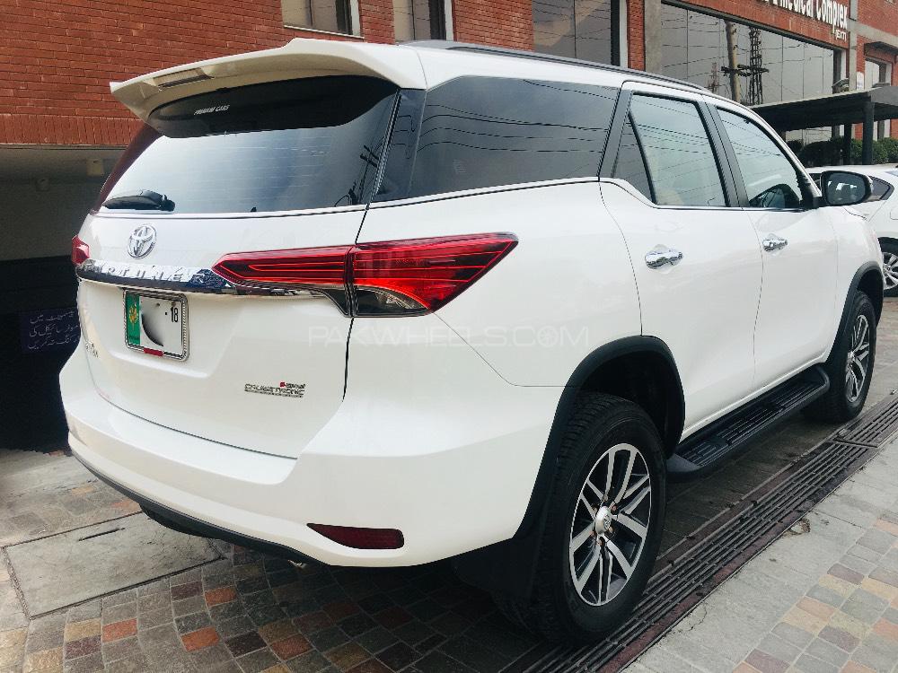 Toyota Fortuner 2018 for Sale in Lahore Toyota Fortuner 2018 for Sale in Lahore Image-3