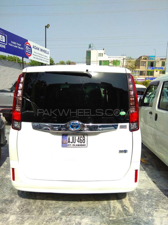ٹویوٹا نوح 2014 for Sale in لاہور ٹویوٹا نوح 2014 for Sale in لاہور Image-17