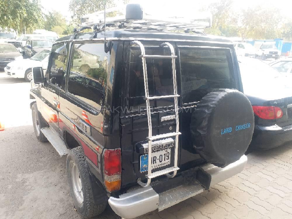 ٹویوٹا لینڈ کروزر 1990 for Sale in اسلام آباد ٹویوٹا لینڈ کروزر 1990 for Sale in اسلام آباد Image-3