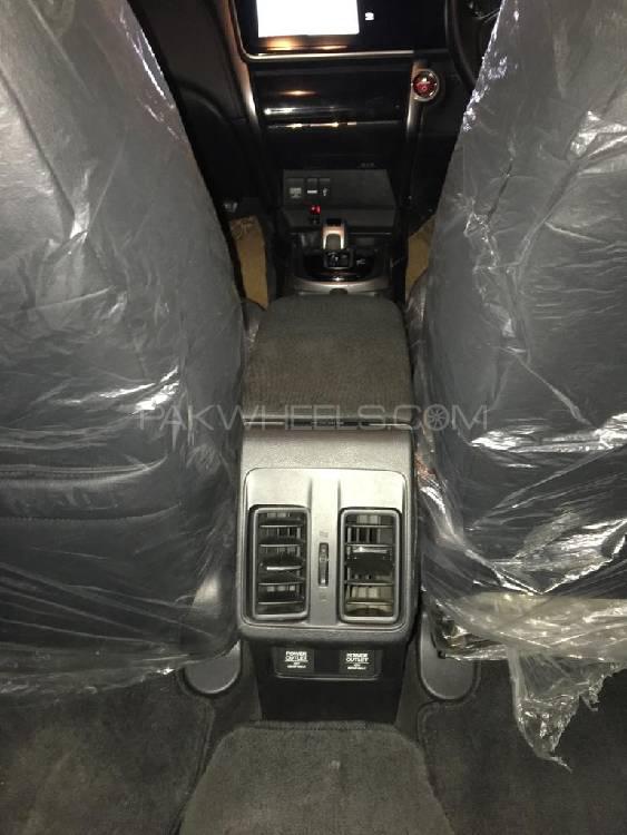 Honda Grace Hybrid 2015 for Sale in Multan Honda Grace Hybrid 2015 for Sale in Multan Image-10