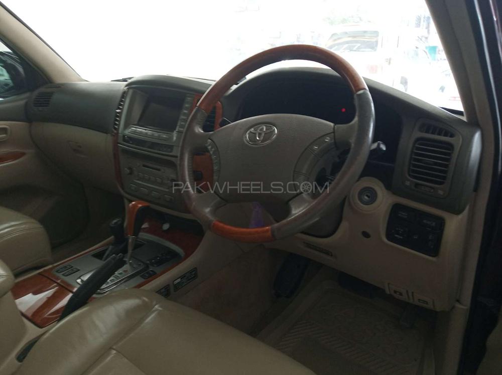 Toyota Land Cruiser 2006 for Sale in Rawalpindi Toyota Land Cruiser 2006 for Sale in Rawalpindi Image-8
