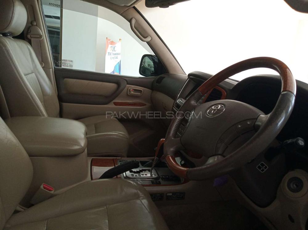Toyota Land Cruiser 2006 for Sale in Rawalpindi Toyota Land Cruiser 2006 for Sale in Rawalpindi Image-9