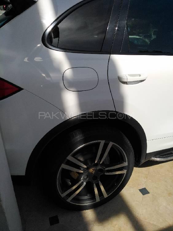 پورشے کائین 2012 for Sale in اسلام آباد پورشے کائین 2012 for Sale in اسلام آباد Image-11