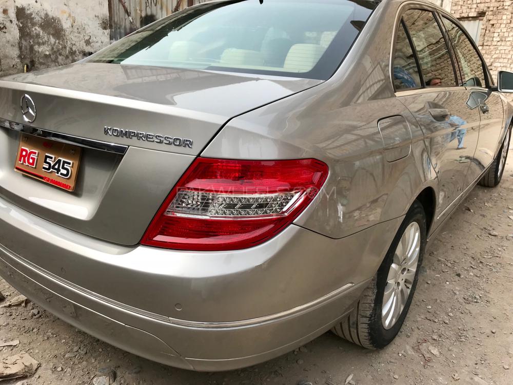 Mercedes Benz C Class 2007 for Sale in Peshawar Mercedes Benz C Class 2007 for Sale in Peshawar Image-9