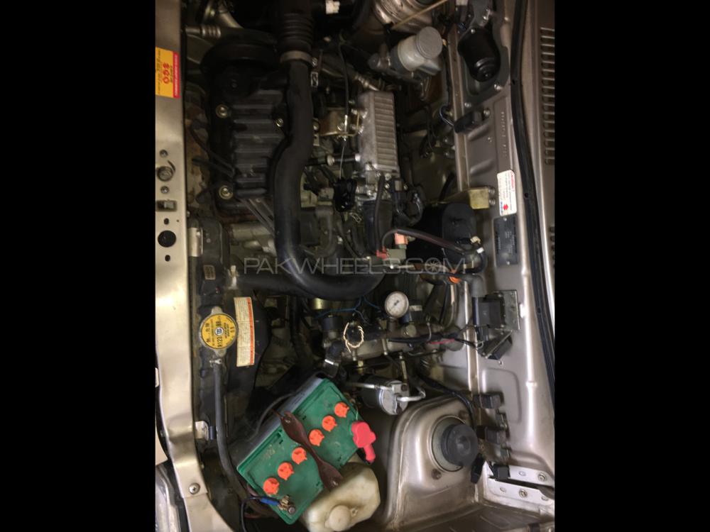 SsangYong Stavic 2005 for Sale in Karachi SsangYong Stavic 2005 for Sale in Karachi Image-15