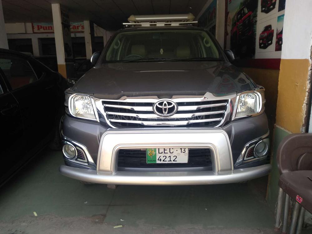 Toyota Hilux 2013 for Sale in Multan Image-1