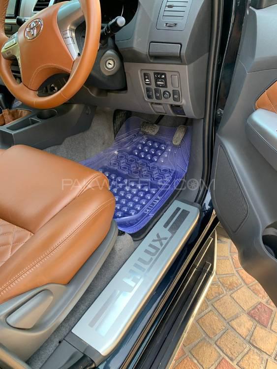 Toyota Hilux 2013 for Sale in Jhelum Toyota Hilux 2013 for Sale in Jhelum Image-11