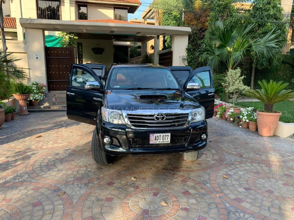 Toyota Hilux 2013 for Sale in Jhelum Toyota Hilux 2013 for Sale in Jhelum Image-13