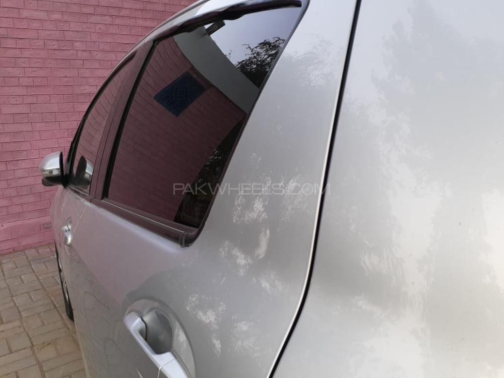 Toyota Vitz 2011 for Sale in D.G.Khan Toyota Vitz 2011 for Sale in D.G.Khan Image-10