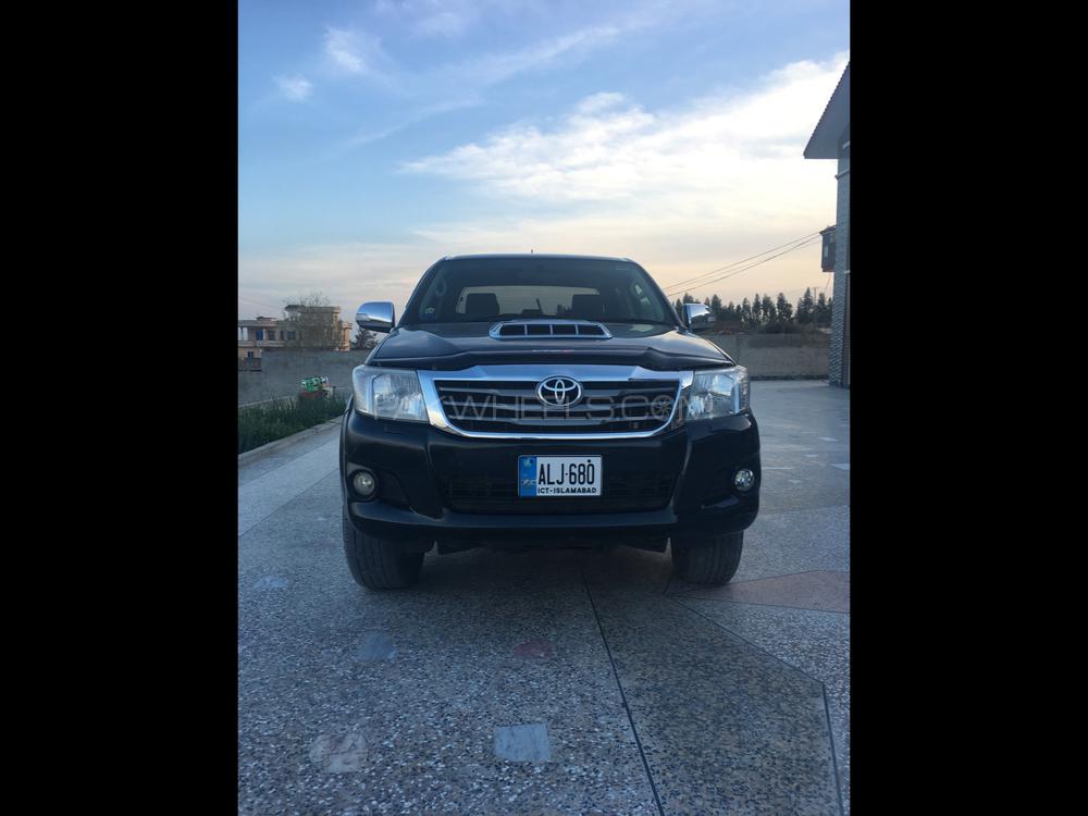 Toyota Hilux 2013 for Sale in Mirpur A.K. Image-1
