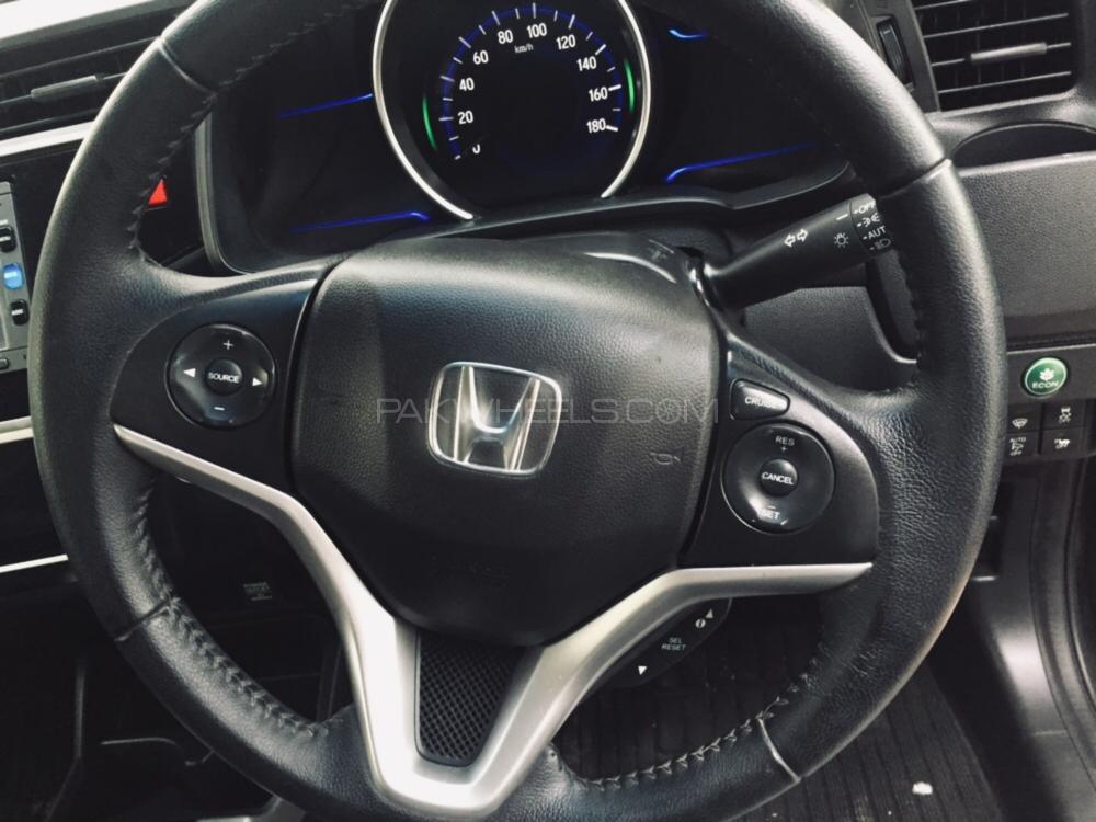 Honda Fit 2016 for Sale in Gujranwala Honda Fit 2016 for Sale in Gujranwala Image-8
