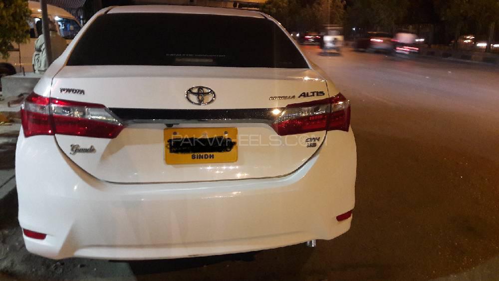 Toyota Corolla 2015 for Sale in Karachi Toyota Corolla 2015 for Sale in Karachi Image-2