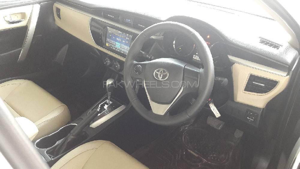 Toyota Corolla 2015 for Sale in Karachi Toyota Corolla 2015 for Sale in Karachi Image-10