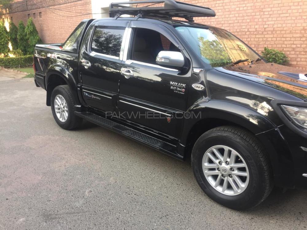 Toyota Hilux 2012 for Sale in Lahore Toyota Hilux 2012 for Sale in Lahore Image-10