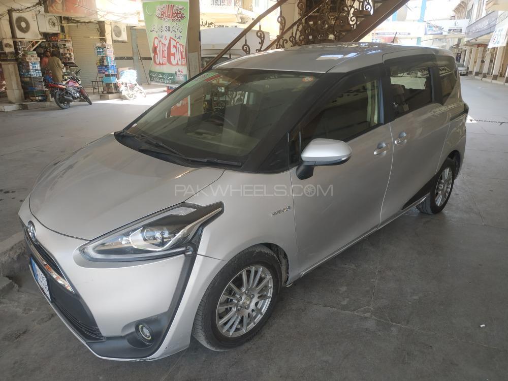 Toyota Sienta 2015 for Sale in Multan Toyota Sienta 2015 for Sale in Multan Image-11