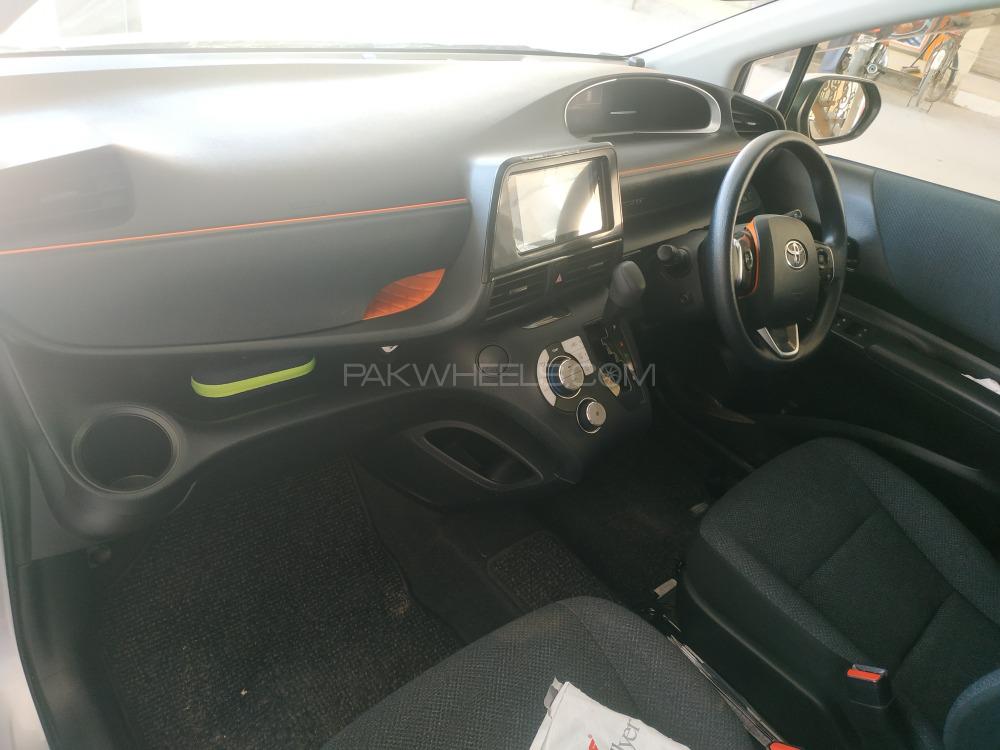 Toyota Sienta 2015 for Sale in Multan Toyota Sienta 2015 for Sale in Multan Image-4
