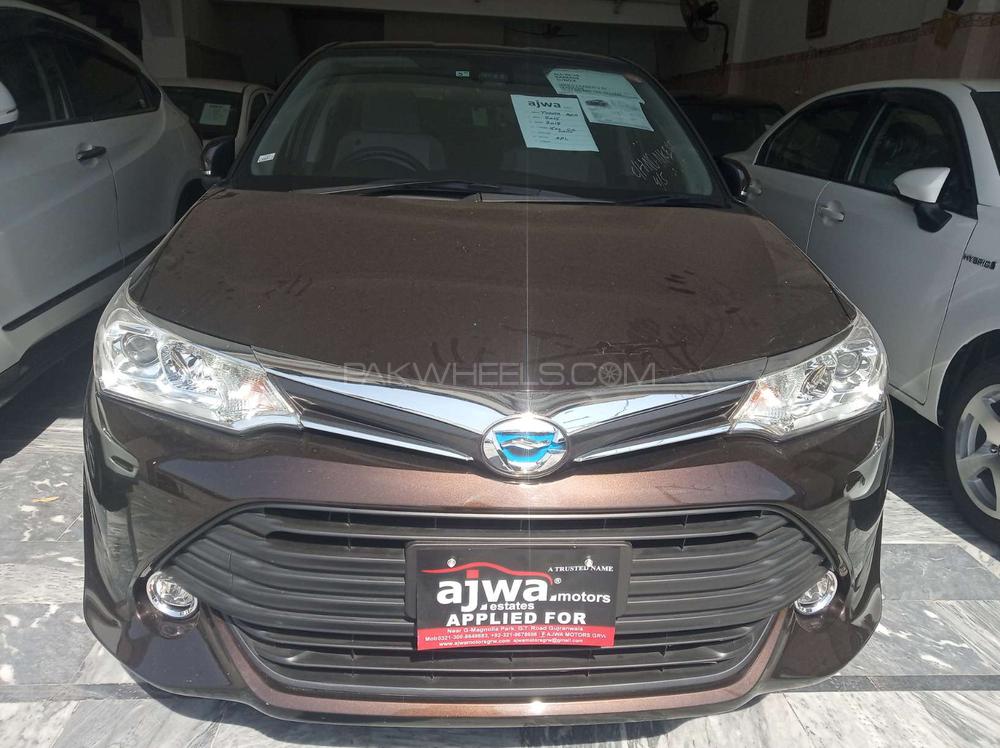 Toyota Corolla Axio 2015 for Sale in Gujranwala Image-1