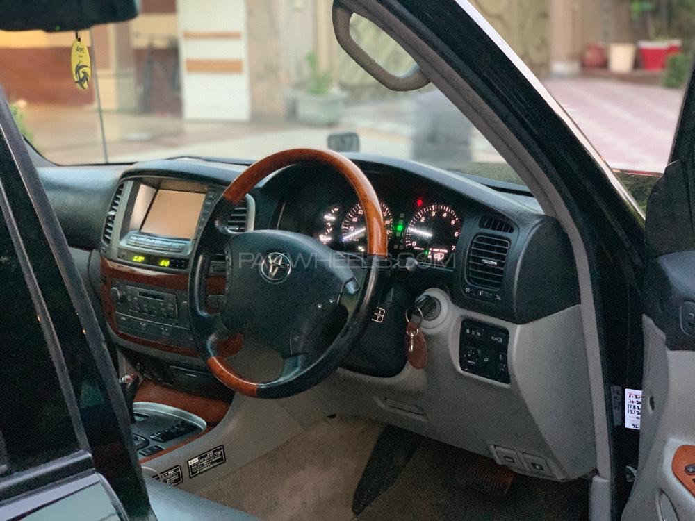 Toyota Land Cruiser 2006 for Sale in Lahore Toyota Land Cruiser 2006 for Sale in Lahore Image-5
