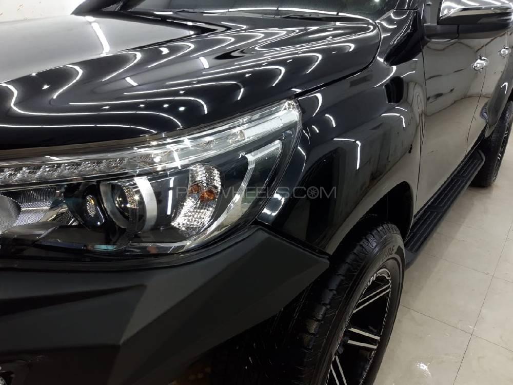 Toyota Hilux 2018 for Sale in Karachi Toyota Hilux 2018 for Sale in Karachi Image-6
