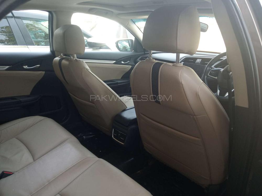 Honda Civic 2018 for Sale in Gujranwala Honda Civic 2018 for Sale in Gujranwala Image-8