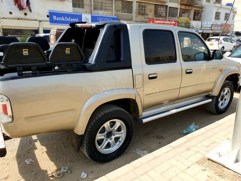 Toyota Hilux 2000 for Sale in Karachi Toyota Hilux 2000 for Sale in Karachi Image-10