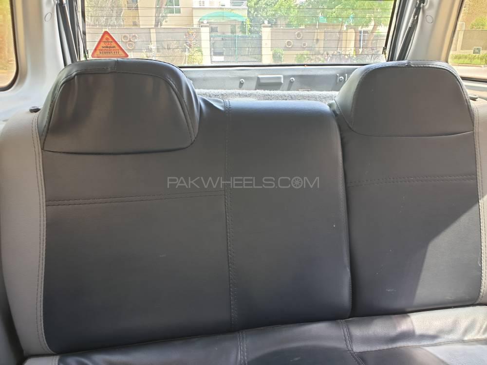 Suzuki Cultus 2015 for Sale in Hyderabad Suzuki Cultus 2015 for Sale in Hyderabad Image-3