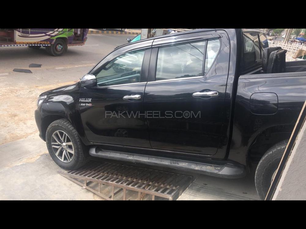 Toyota Hilux 2018 for Sale in Karachi Toyota Hilux 2018 for Sale in Karachi Image-3