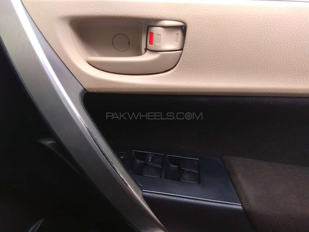 Toyota Corolla 2016 for Sale in Karachi Toyota Corolla 2016 for Sale in Karachi Image-8