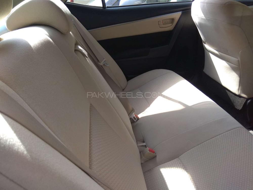 Toyota Corolla 2016 for Sale in Karachi Toyota Corolla 2016 for Sale in Karachi Image-9