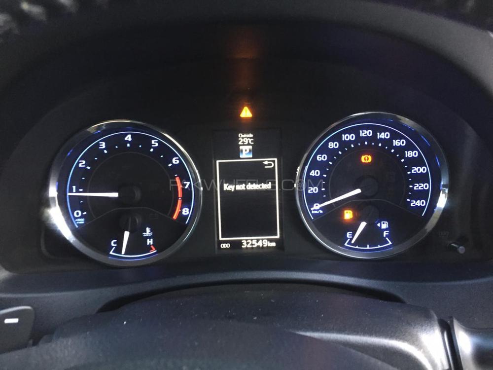 Toyota Corolla 2017 for Sale in Karachi Toyota Corolla 2017 for Sale in Karachi Image-10