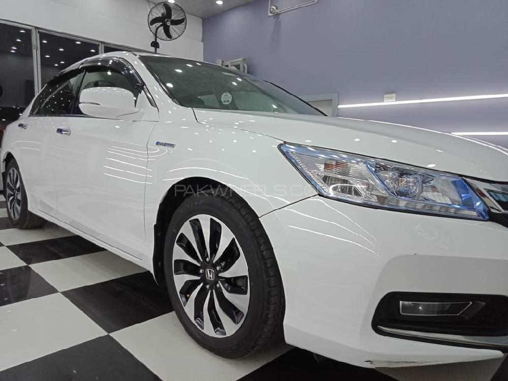 Honda Accord 2013 for Sale in Lahore Image-1